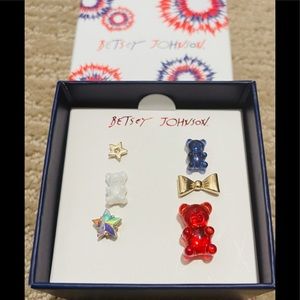 NIB BETSEY JOHNSON PATRIOTIC STUD EARRING SET